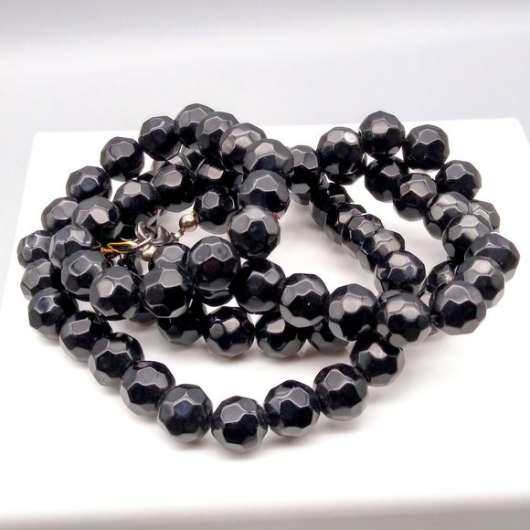 Faceted Vintage French Jet Necklace, Beaded Stand with Classic Black Glass Beads - Picture 2 of 5